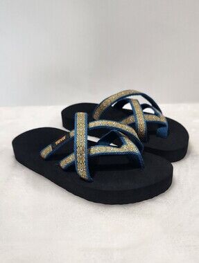 Teva Olowahu Flower Loom Blue Yellow Multi Flip Flop Sandals Girls Size 11